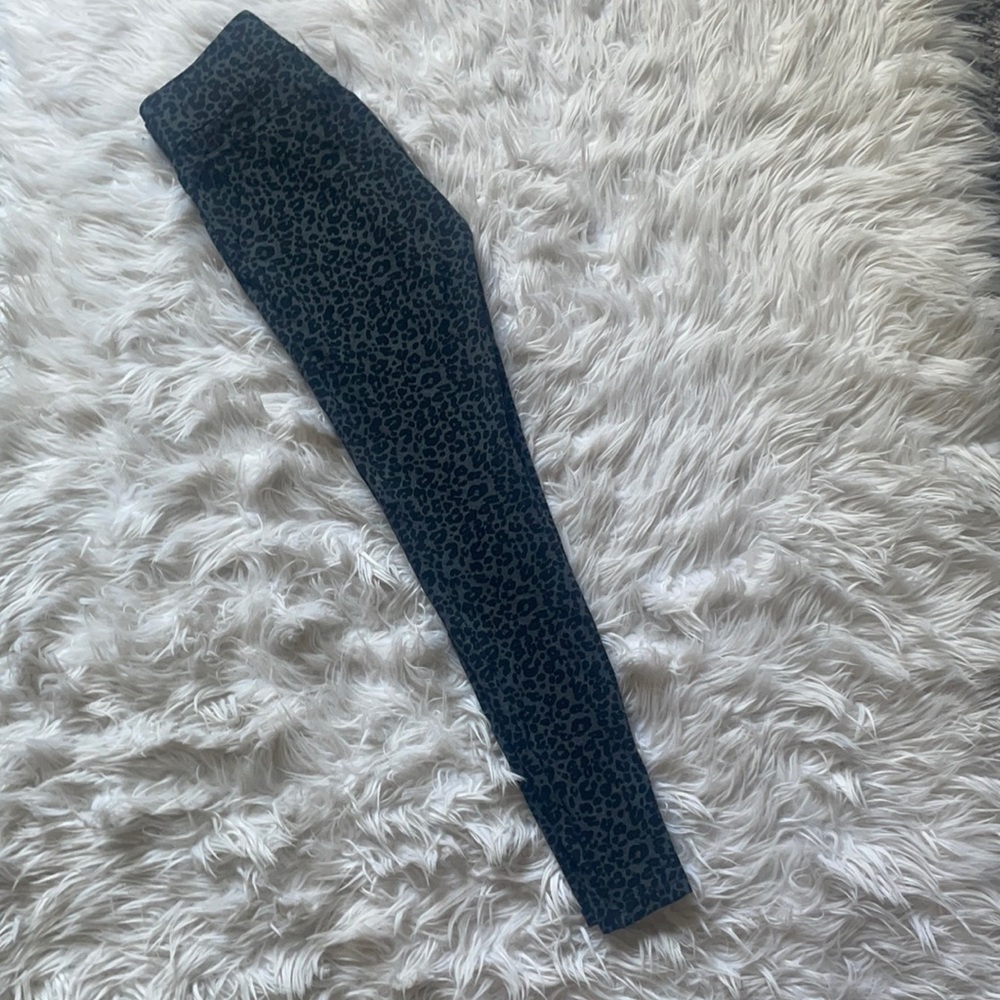 XS LOFT Petite Leopard Leggings